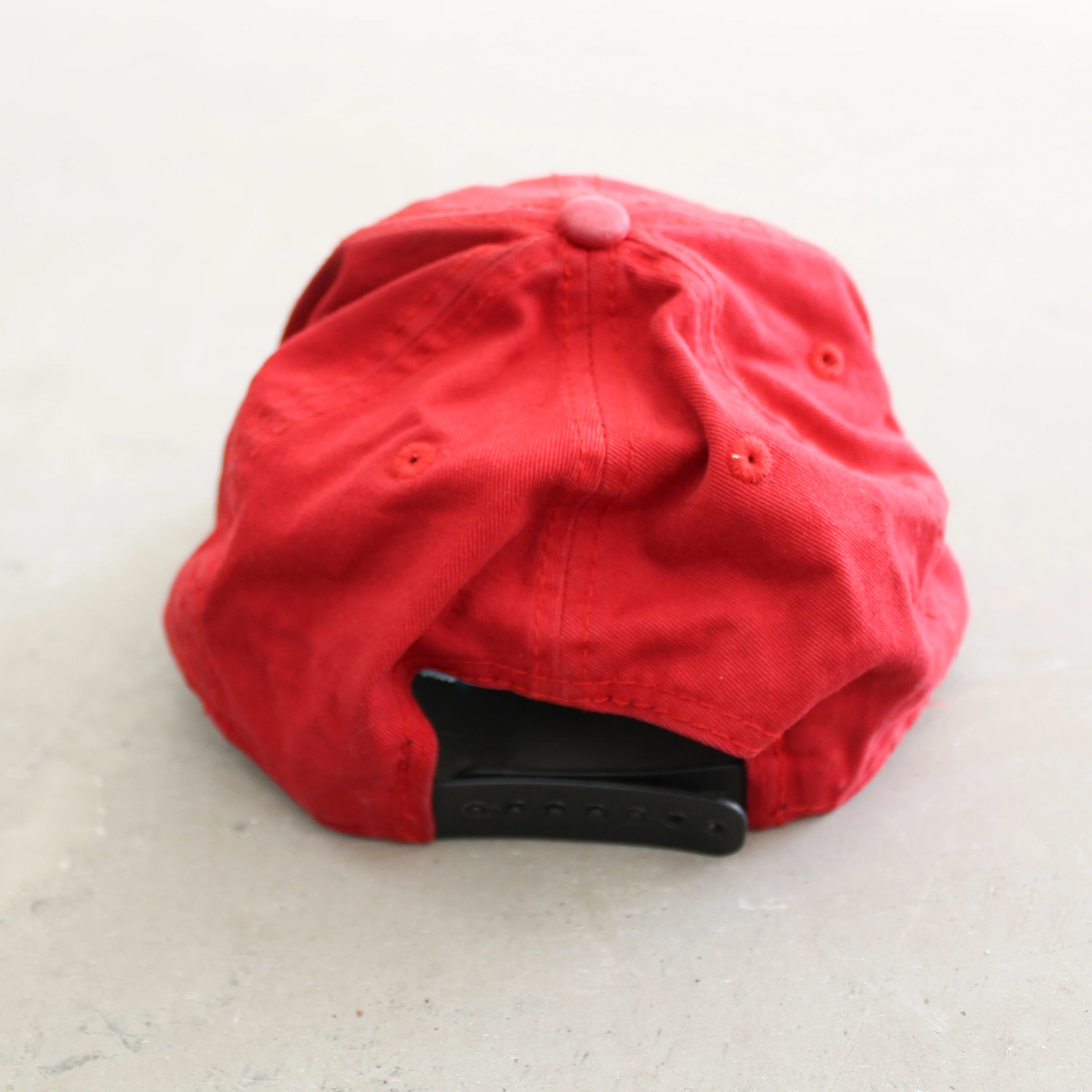 F- Vintage Chicago Bulls NBA New Era Text & Logo Snapback Hat - Image 4