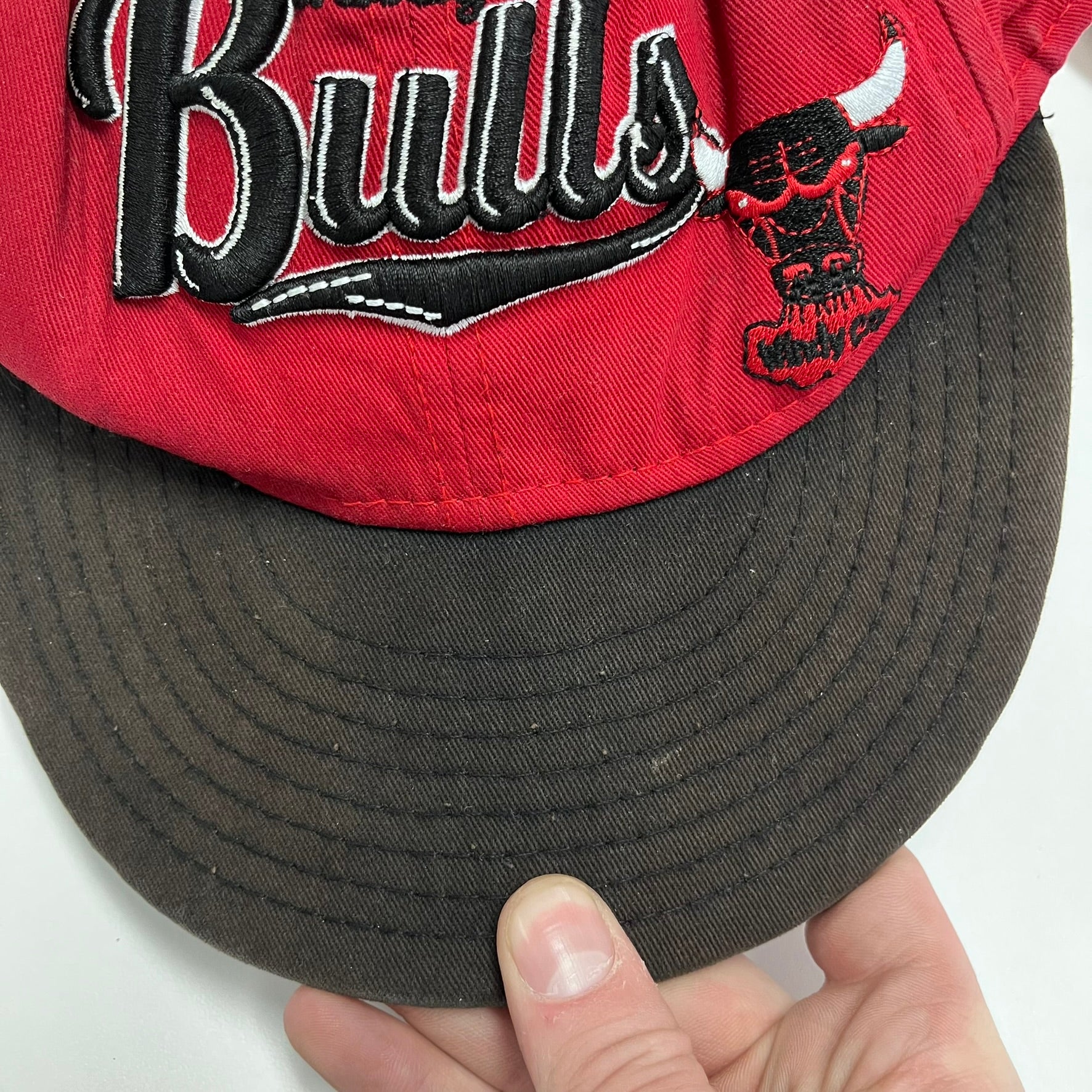F- Vintage Chicago Bulls NBA New Era Text & Logo Snapback Hat - Image 7