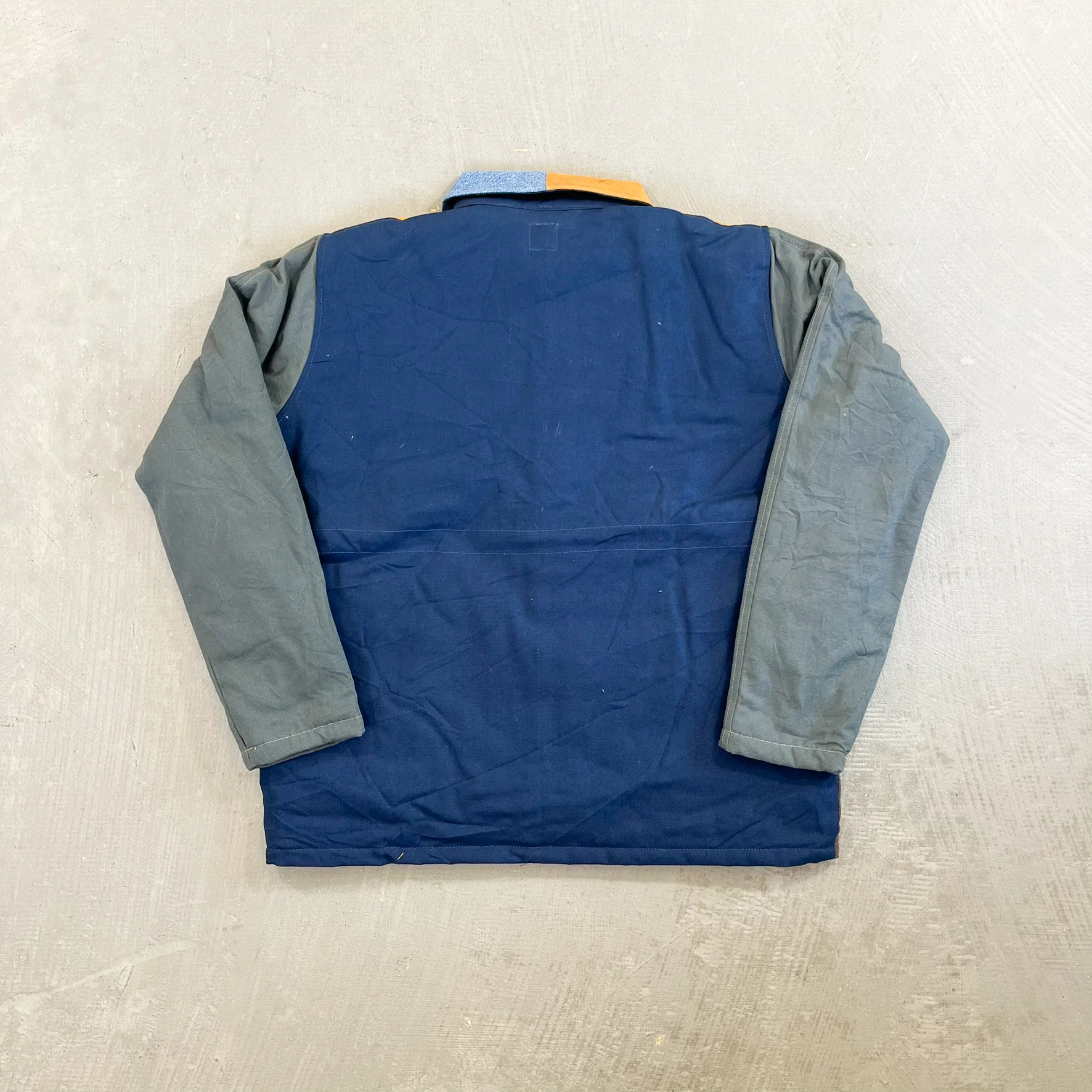 F- Reworked Carhartt Collared Work Jacket - Image 4