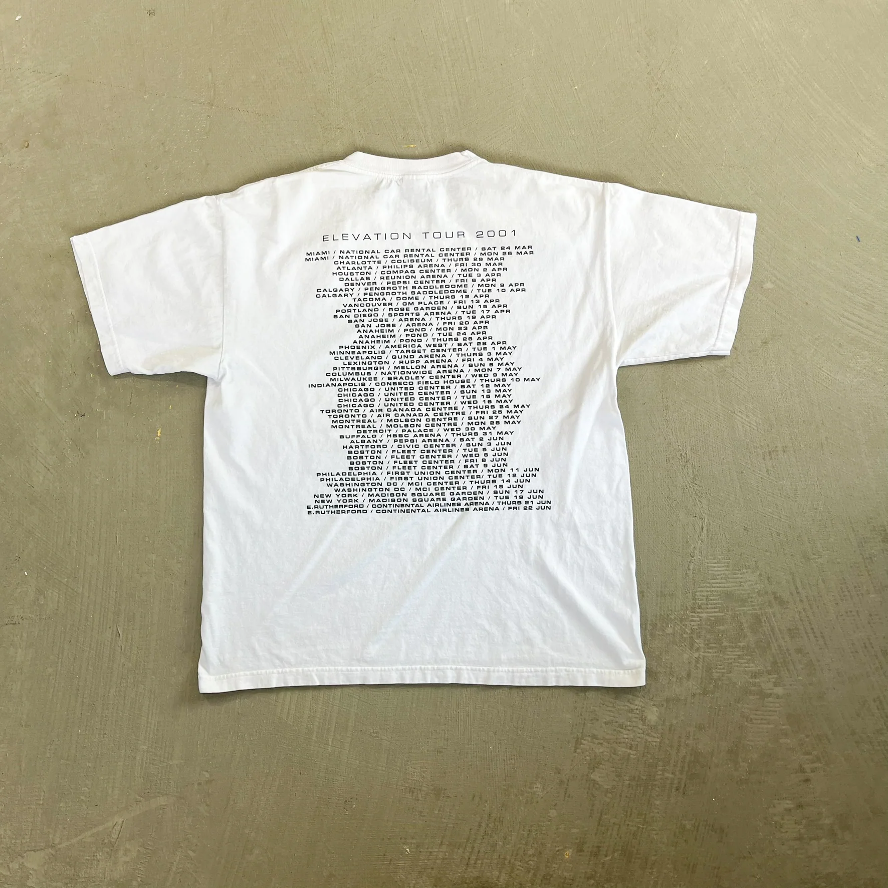 F- Vintage '01 U2 Elevation Tour Picture Tee - Image 5