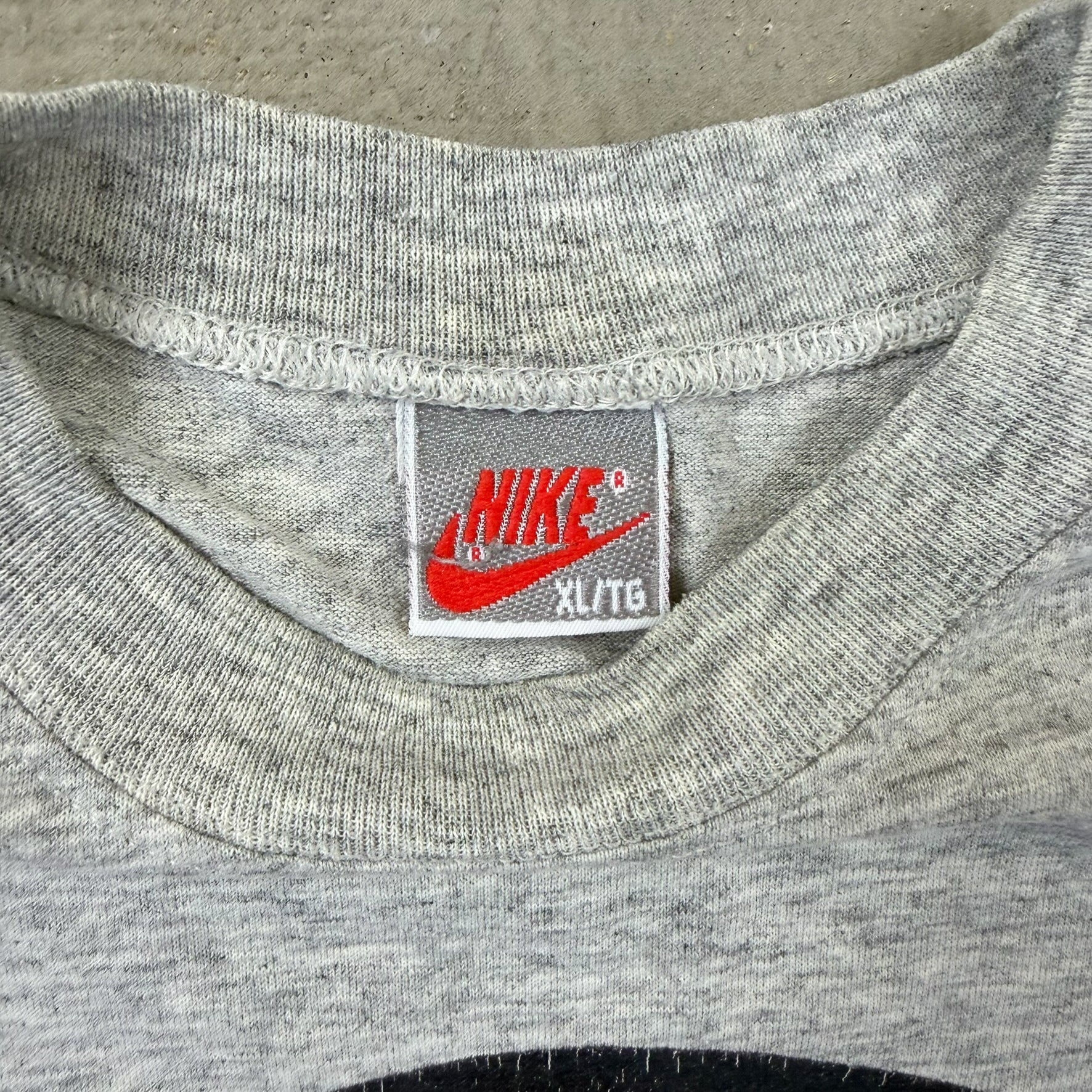 F- Vintage 90s Nike Engineered For Athletes Made In Canada Single Stitch Tee - Image 5