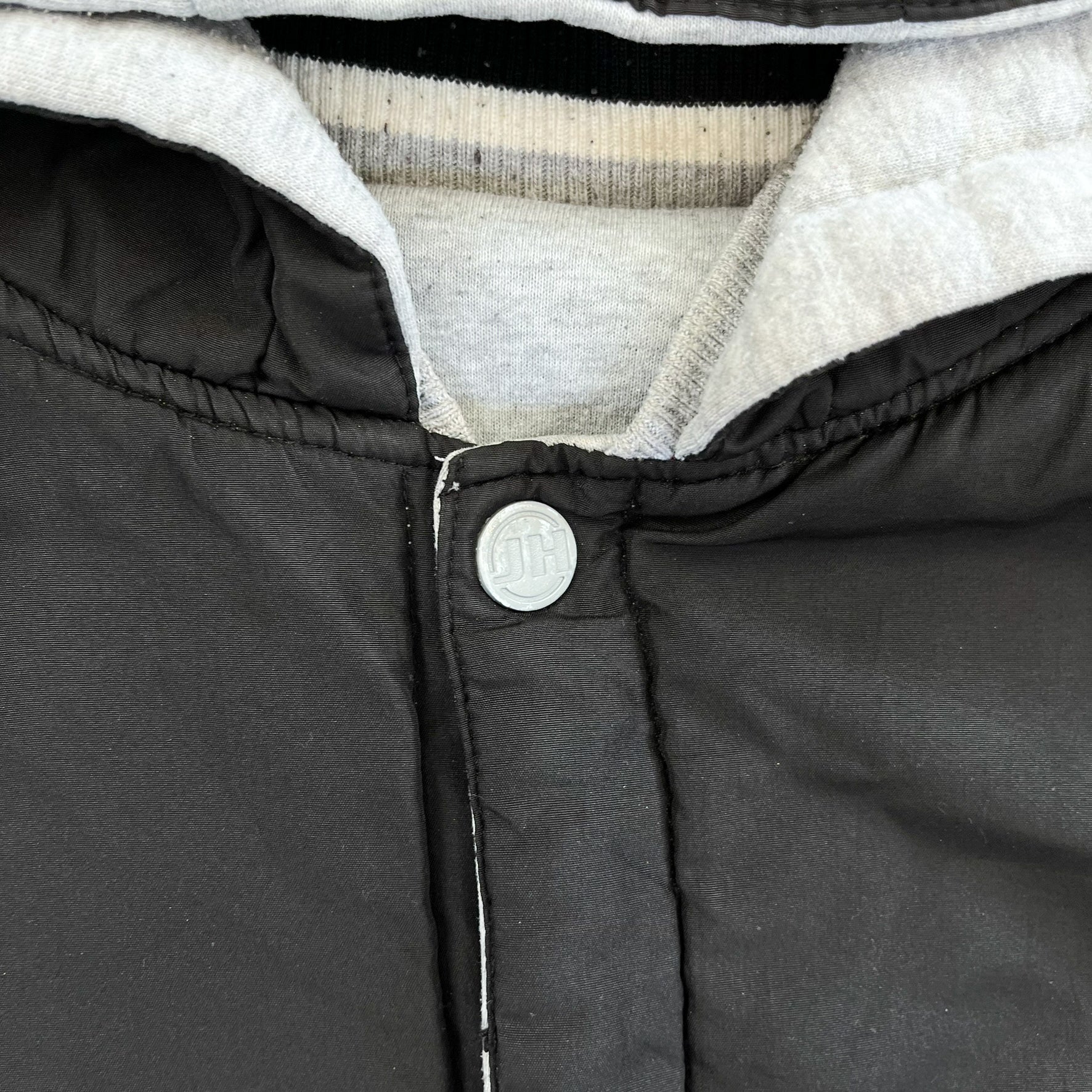 F- Vintage Brooklyn Nets Jeff Hamilton Design Reversible Hooded Jacket - Image 9