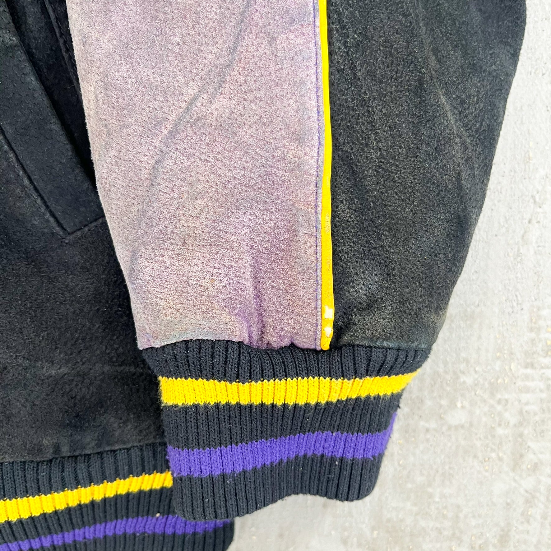 F- Vintage Minnesota Vikings NFL Embroidered Logo Suede Jacket - Image 6