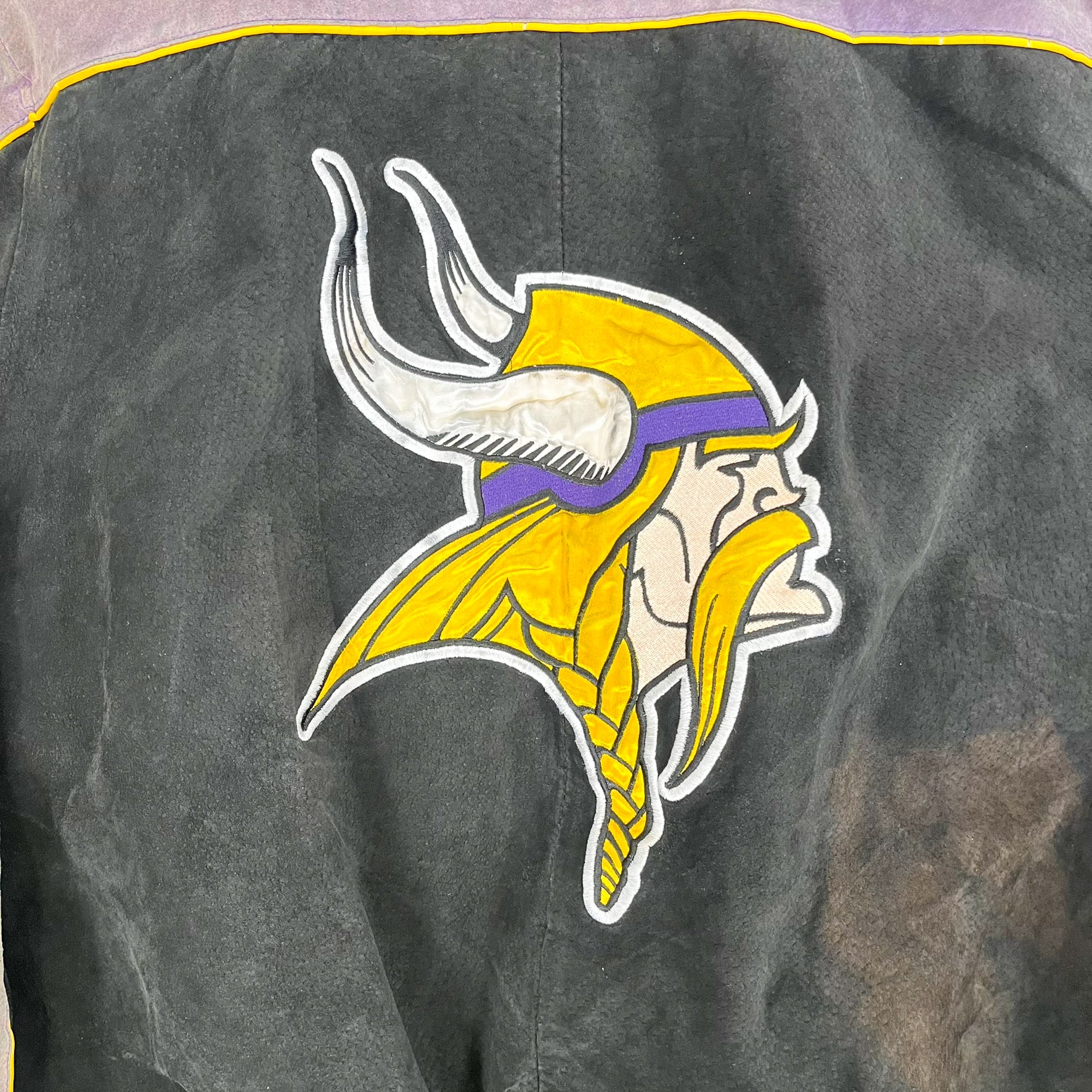 F- Vintage Minnesota Vikings NFL Embroidered Logo Suede Jacket - Image 8
