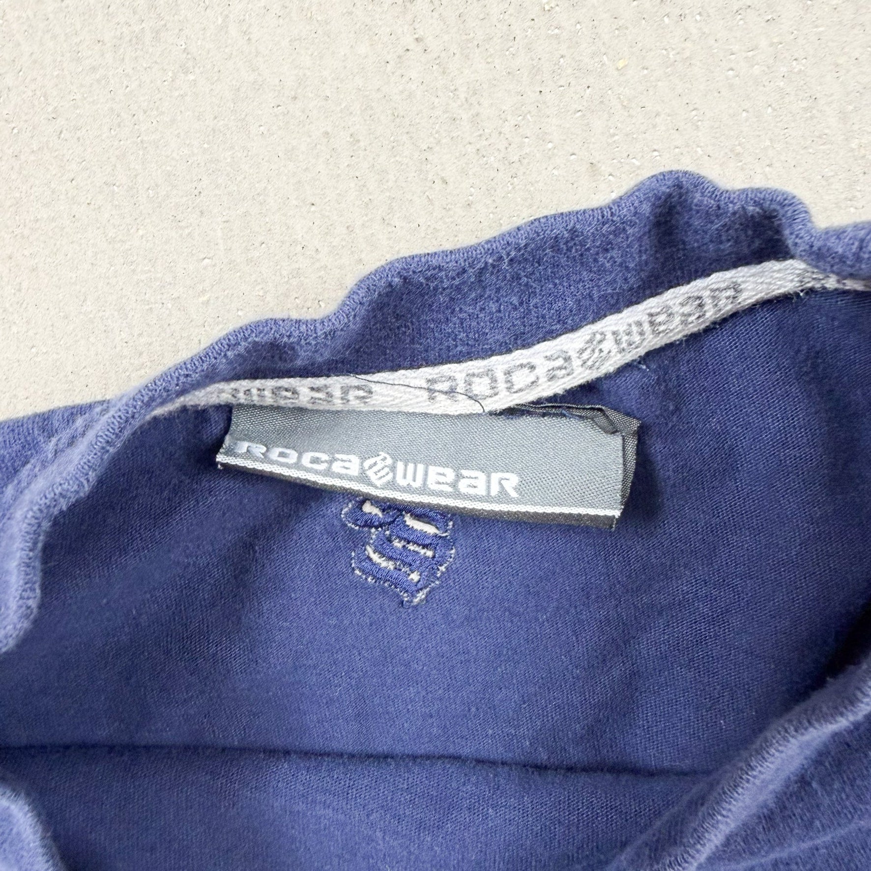 F- Vintage Rocawear Denim Co. Text Graphic Tee - Image 3