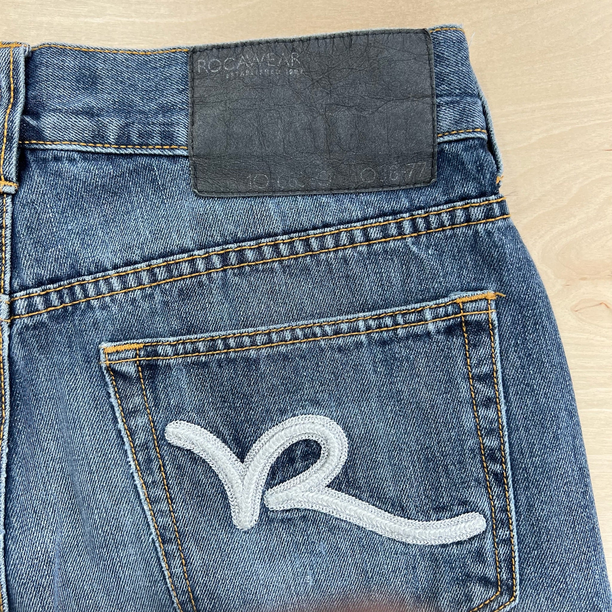 J- Vintage Rocawear Blue Embroidered Logo Back Pocket Jorts - W32 - Image 6