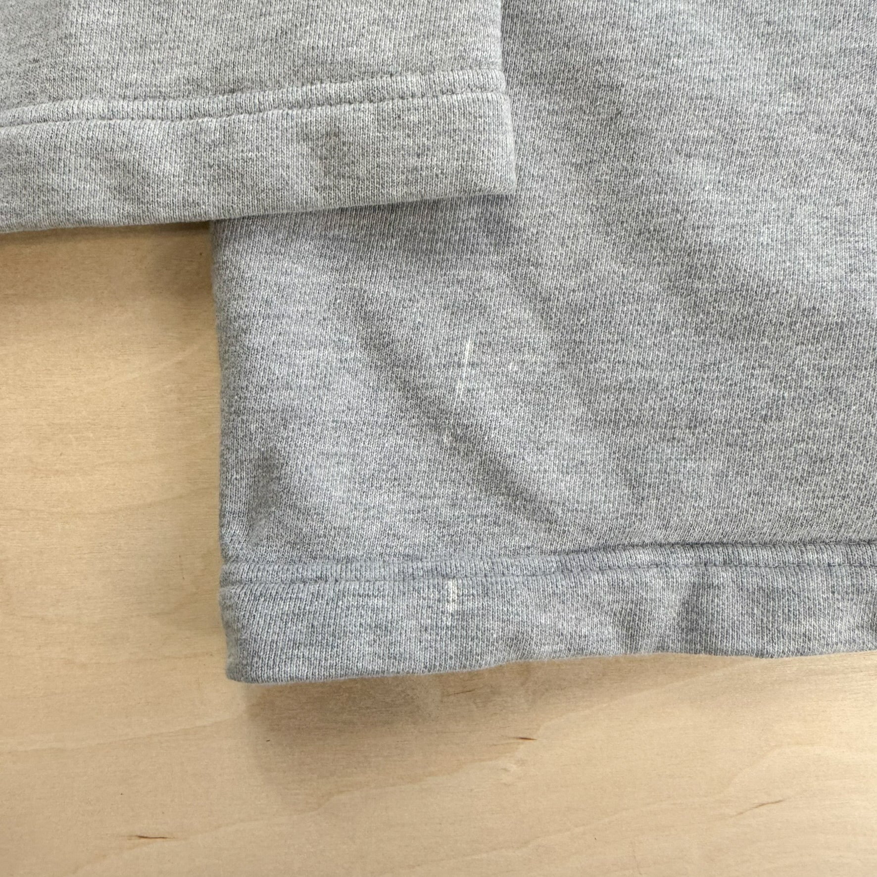 J- Vintage Tommy Hilfiger Embroidered Logo Sweatshirt Style Tee - 2XL - Image 5